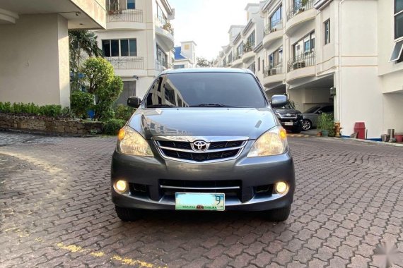 Sell Grey 2010 Toyota Avanza in Manila