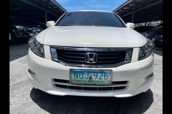White Honda Accord 2010 for sale in Las Pinas
