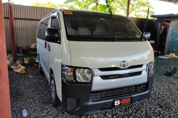 Toyota Hiace 2021 