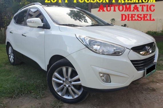 Pearl White Hyundai Tucson 2011 for sale in Cebu