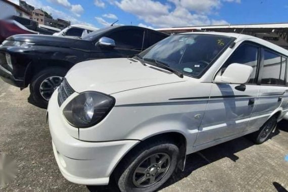 Selling White Mitsubishi Adventure 2017 in Quezon