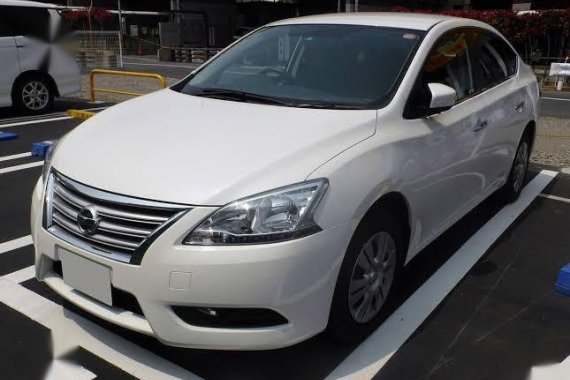 White Nissan Sylphy 2019 for sale in Cainta