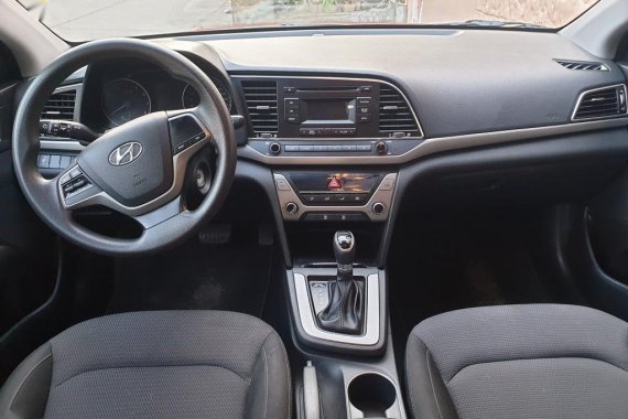 Hyundai Elantra 2017