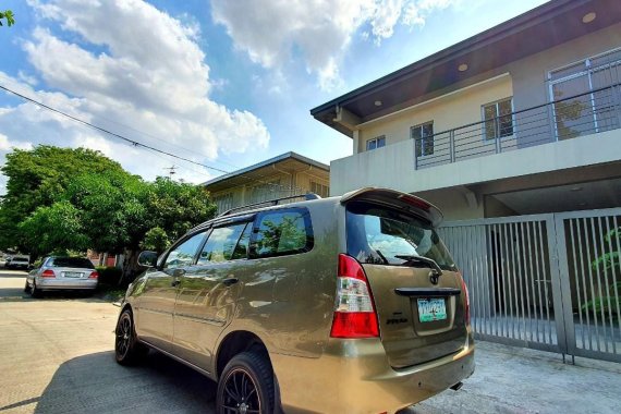  Toyota Innova 2011