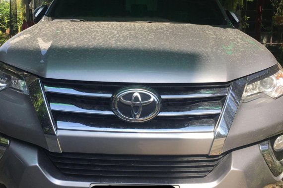 Selling Toyota Fortuner 2019