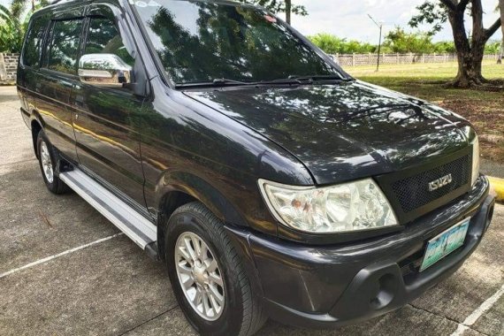 Selling Isuzu Crosswind 2008 