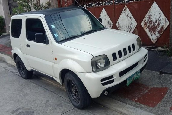 Selling Suzuki Jimny 2009