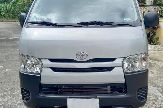 Excellent condition 2020 Hi Ace Commuter 3.0 Diesel with 5 speed manual