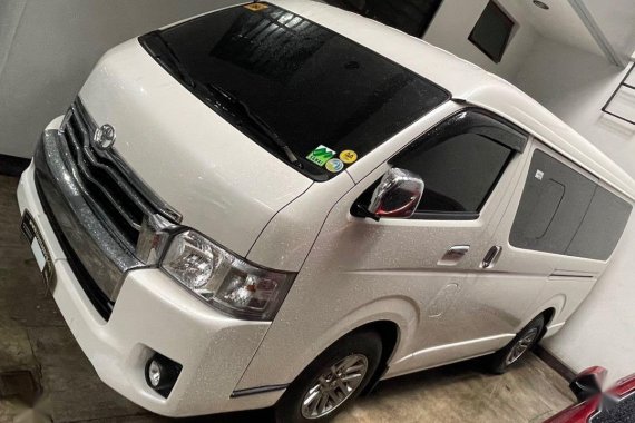 Toyota Hiace Super Grandia 2017 