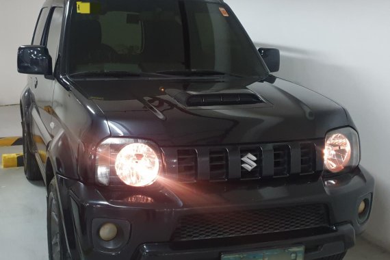 Selling used 2013 Suzuki Jimny JLX AT (Monotone) in Black