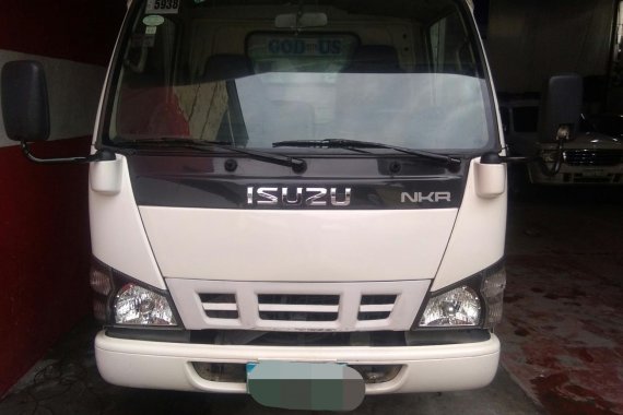 2013MDL NKR 12FT ISUZU 4.6 ALUMINUM VAN LOCAL