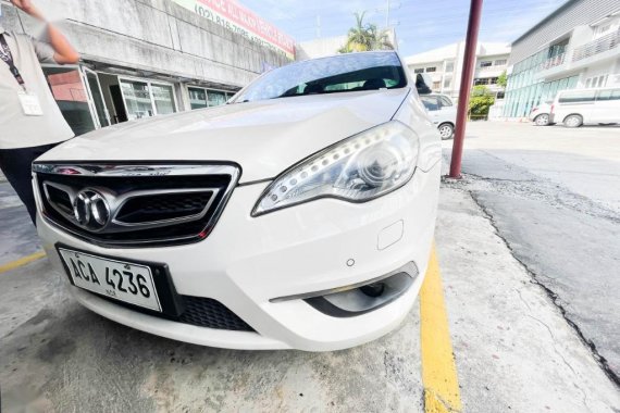 Selling BAIC A523 2015