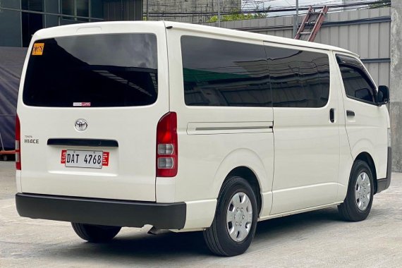 Toyota Hiace 2021 