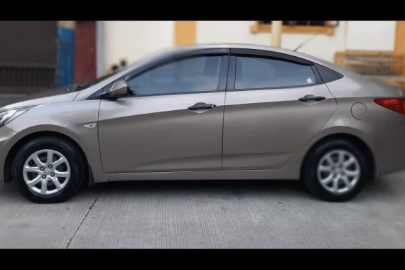 Selling Silver Hyundai Accent 2014 in General Trias