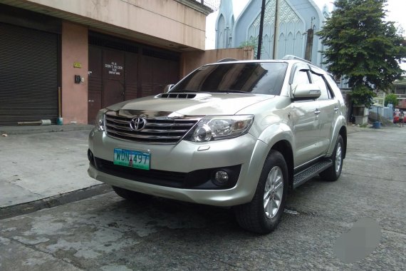 2013Mdl TOYOTA FORTUNER G. A/T DSEL D4D. LETHUIM SILVER