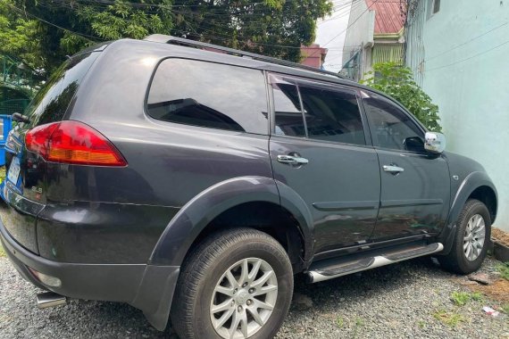 Selling Mitsubishi Montero 2013 