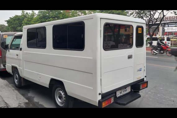 Selling White Mitsubishi L300 2018 in Quezon