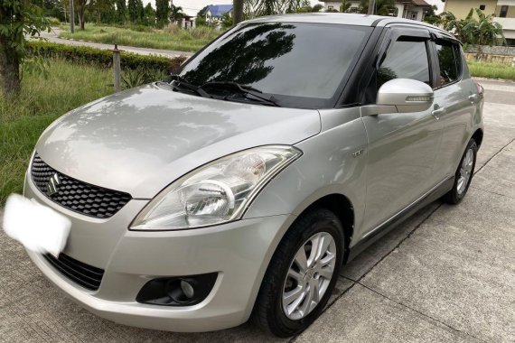 Selling Silver Suzuki Swift 2015 