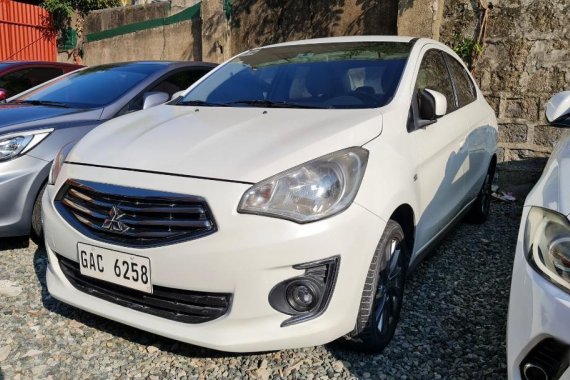 Selling Pearl White Mitsubishi Mirage G4 2015