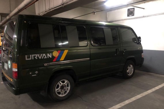 Nissan Urvan 2003