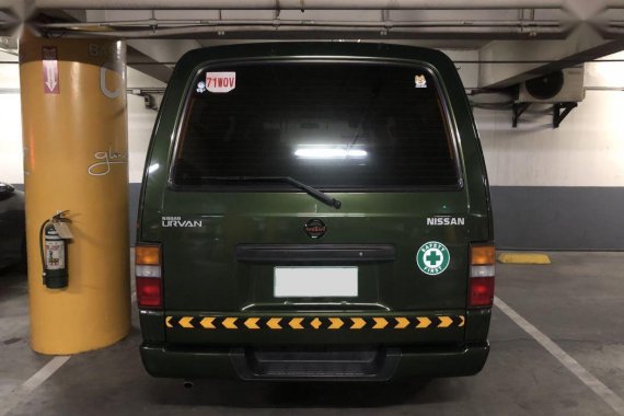 Nissan Urvan 2003