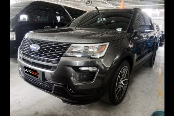 Grey Ford Explorer 2018 for sale in Pasig