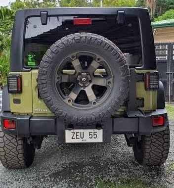 Selling Green Jeep Wrangler 2014 in Antipolo