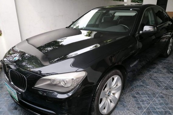 Selling BMW 730D 2011 