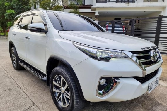TOYOTA FORTUNER V A/T -- 2016
