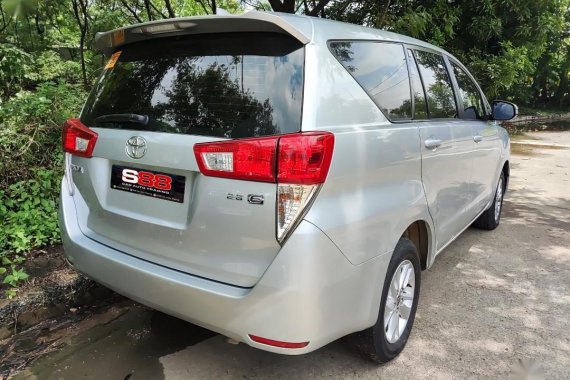 Silver Toyota Innova 2021 Automatic