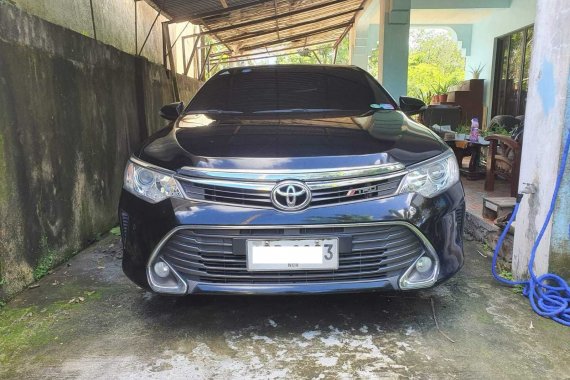 Selling Black 2015 Toyota Camry  2.5 S second hand