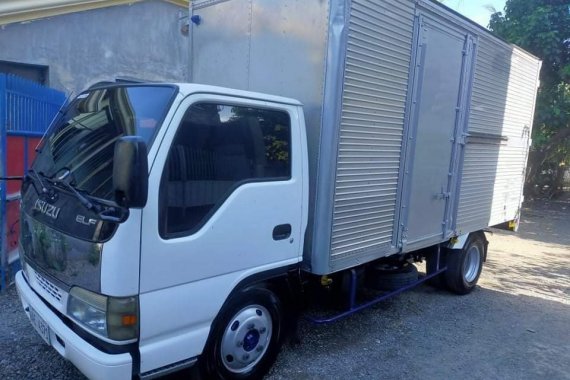 Isuzu Rebuilt Aluminum Closed Van