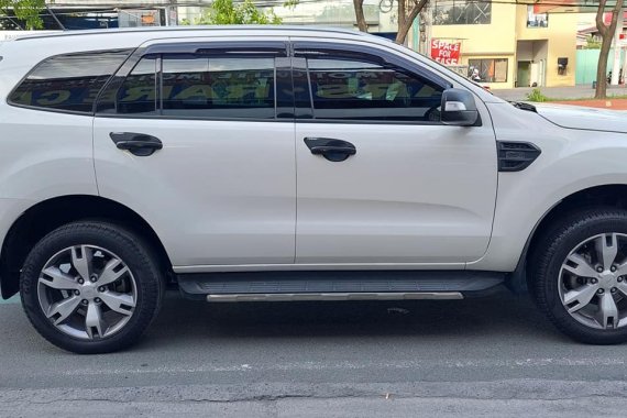 2017 FORD EVEREST TITANIUM 4X2