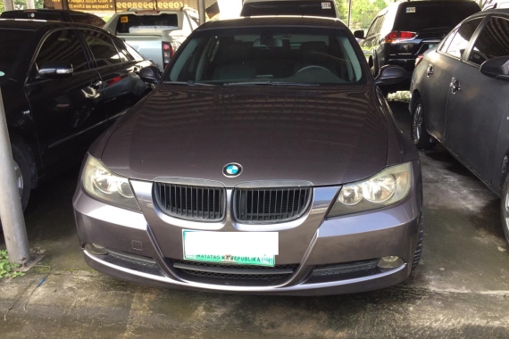 Selling BMW 320I A/T 2010 2nd Hand At Good Price