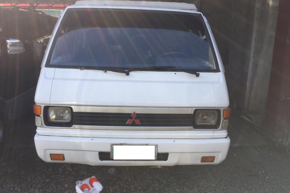 FOR SALE!!! White 2007 Mitsubishi L300  affordable price