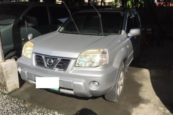 Selling used Silver 2007 Nissan X-Trail SUV / Crossover by trusted seller