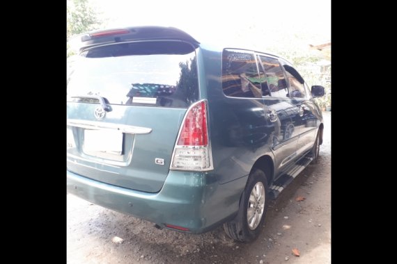 Selling Green Toyota Innova 2012 in Pasig