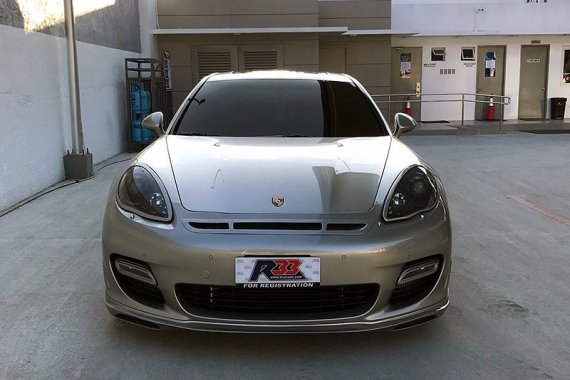 2010 Porsche Panamera Turbo 