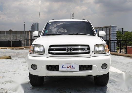 Selling White Toyota Sequoia 2002 in San Mateo