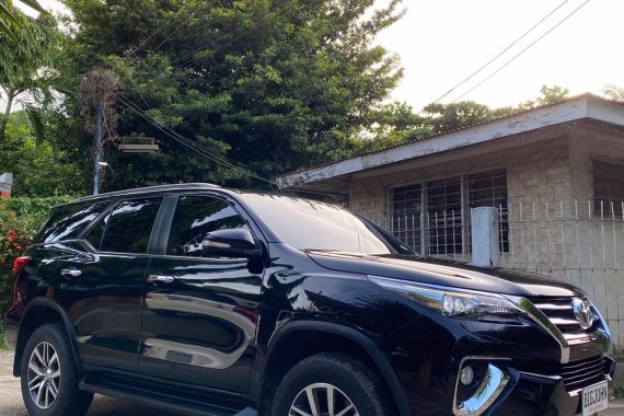 🚩 TOYOTA FORTUNER V 4x2 AUTOMATIC - - 2017 MODEL (TOP OF THE LINE) 🚩