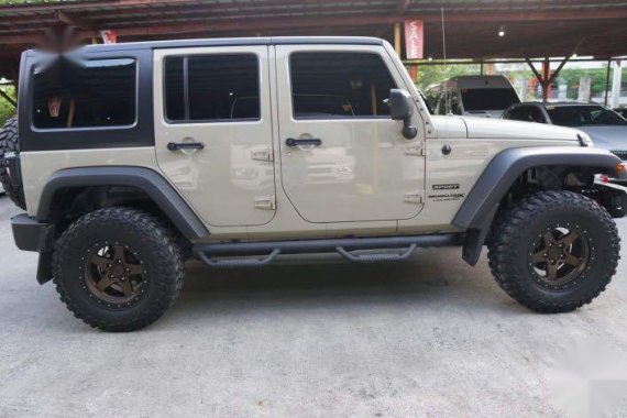 Selling Beige Jeep Wrangler 2018 in Pasig