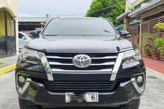 Sell 2nd hand 2016 Toyota Fortuner SUV / Crossover in Black
