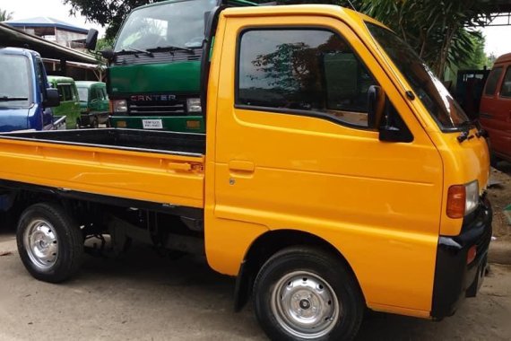 Selling Yellow Suzuki Carry 2000 in Cagayan de Oro