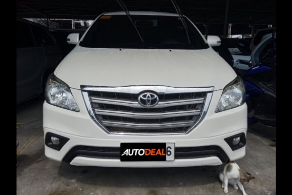 Selling White Toyota Innova 2015 in Pasig