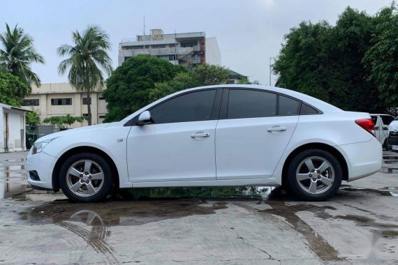 Selling White Chevrolet Cruze 2012 in Makati