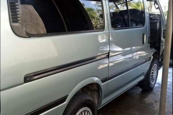  Toyota Hiace 2000 for sale in Manual