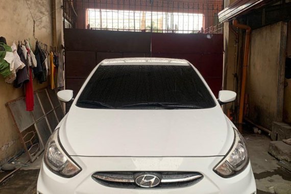 White Hyundai Accent 2016 for sale in Quezon