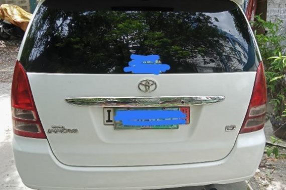 White Toyota Innova 2007 for sale in Taguig