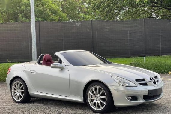 Brightsilver Mercedes-Benz SLK350 2008 for sale in Las Pinas