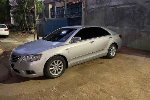 Brightsilver Toyota Camry 2009 for sale in Manila